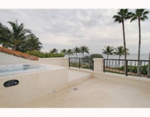 15221 Fisher Island Dr Unit: 15221